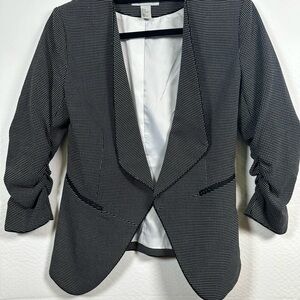 Women's Black and White Blazer